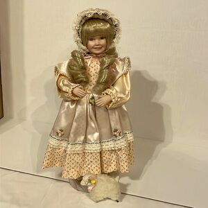Yolanda Bello “Mary Had a Little Lamb” Ltd. Edition Issue Porcelain Doll 1980’s
